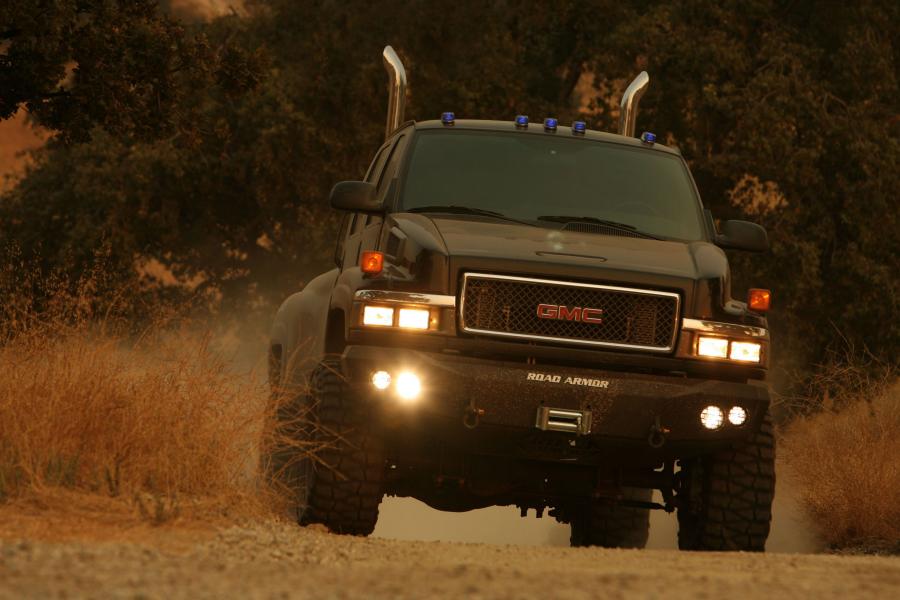  GMC C4500 TopKick Ironhide 2007 года  (фото 2 из 5)